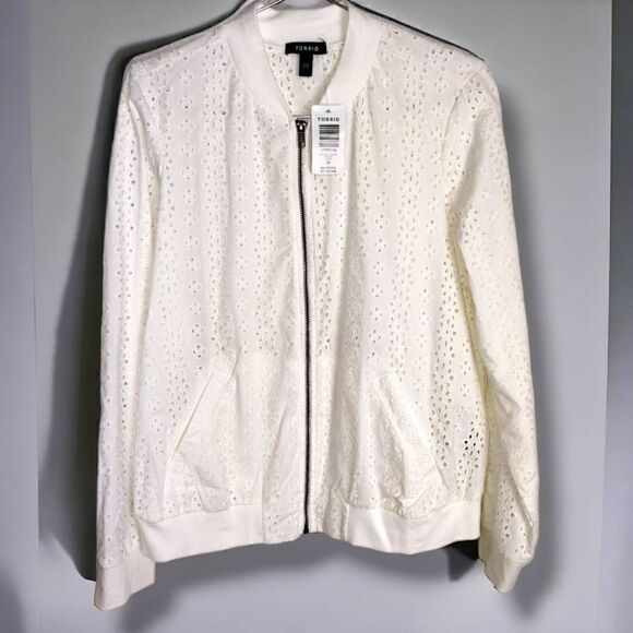 Torrid Womens‎ Jacket Sz 10 White Cream Eyelet Zip Front Summer Spring - Picture 1 of 13